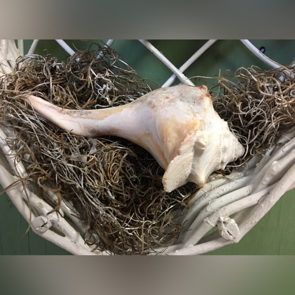 White Coastal Heart Wall Basket - Picture 3 of 5